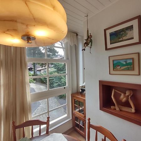 Agradável Apt 2Quartos para família próx ao Lago Negro - 4 min do centro- com churrasqueira Gramado Esterno foto