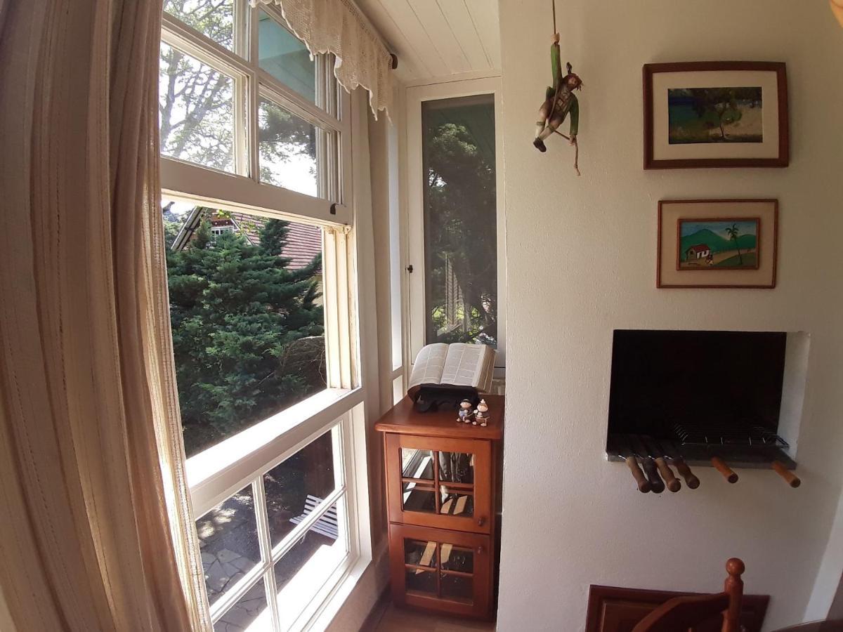 Agradável Apt 2Quartos para família próx ao Lago Negro - 4 min do centro- com churrasqueira Gramado Esterno foto