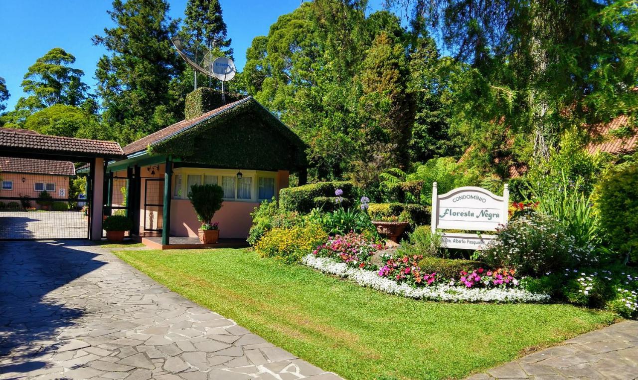 Agradável Apt 2Quartos para família próx ao Lago Negro - 4 min do centro- com churrasqueira Gramado Esterno foto