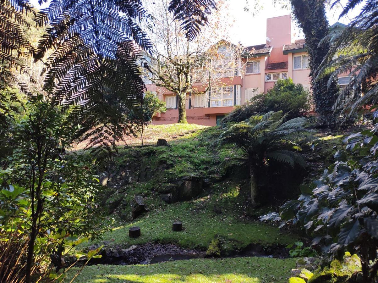 Agradável Apt 2Quartos para família próx ao Lago Negro - 4 min do centro- com churrasqueira Gramado Esterno foto