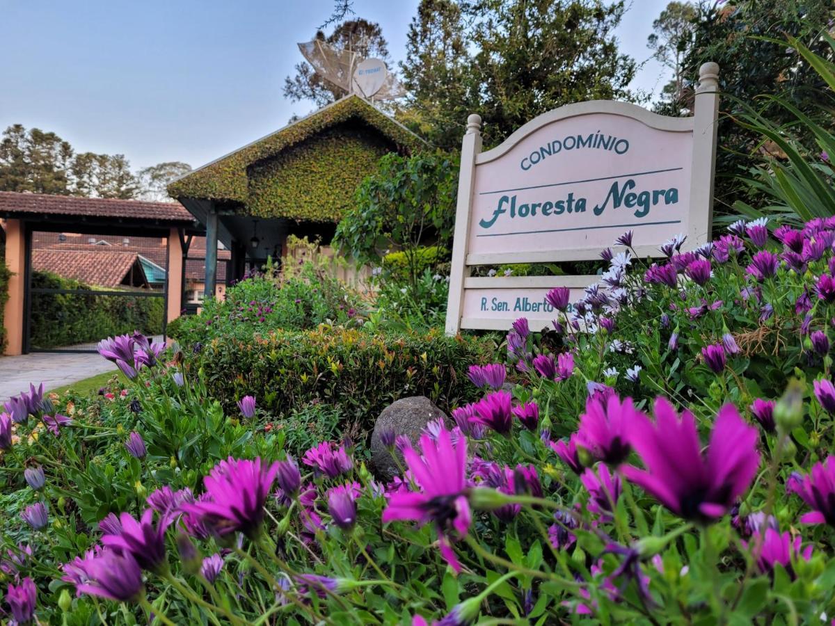 Agradável Apt 2Quartos para família próx ao Lago Negro - 4 min do centro- com churrasqueira Gramado Esterno foto