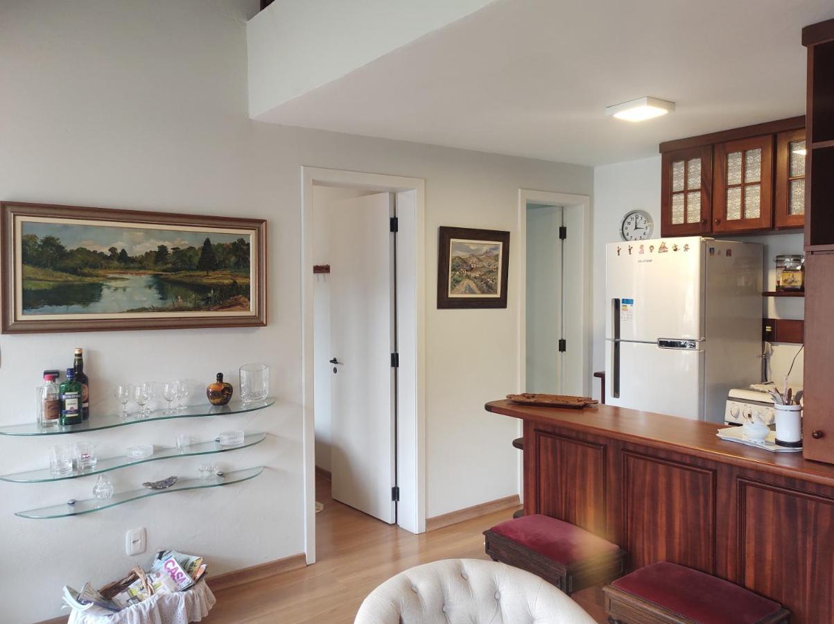 Agradável Apt 2Quartos para família próx ao Lago Negro - 4 min do centro- com churrasqueira Gramado Esterno foto